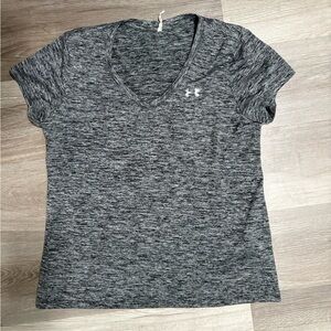 Under Armour Women's Heathered Black V-Neck Tee